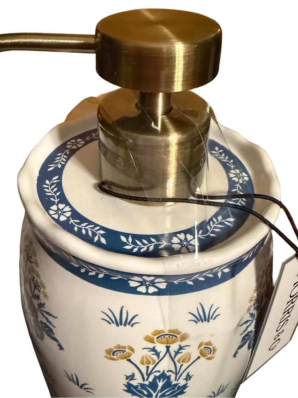 William Morris & Co NWT Floral Ceramic Soap Dispenser & Matching Guest Napkins